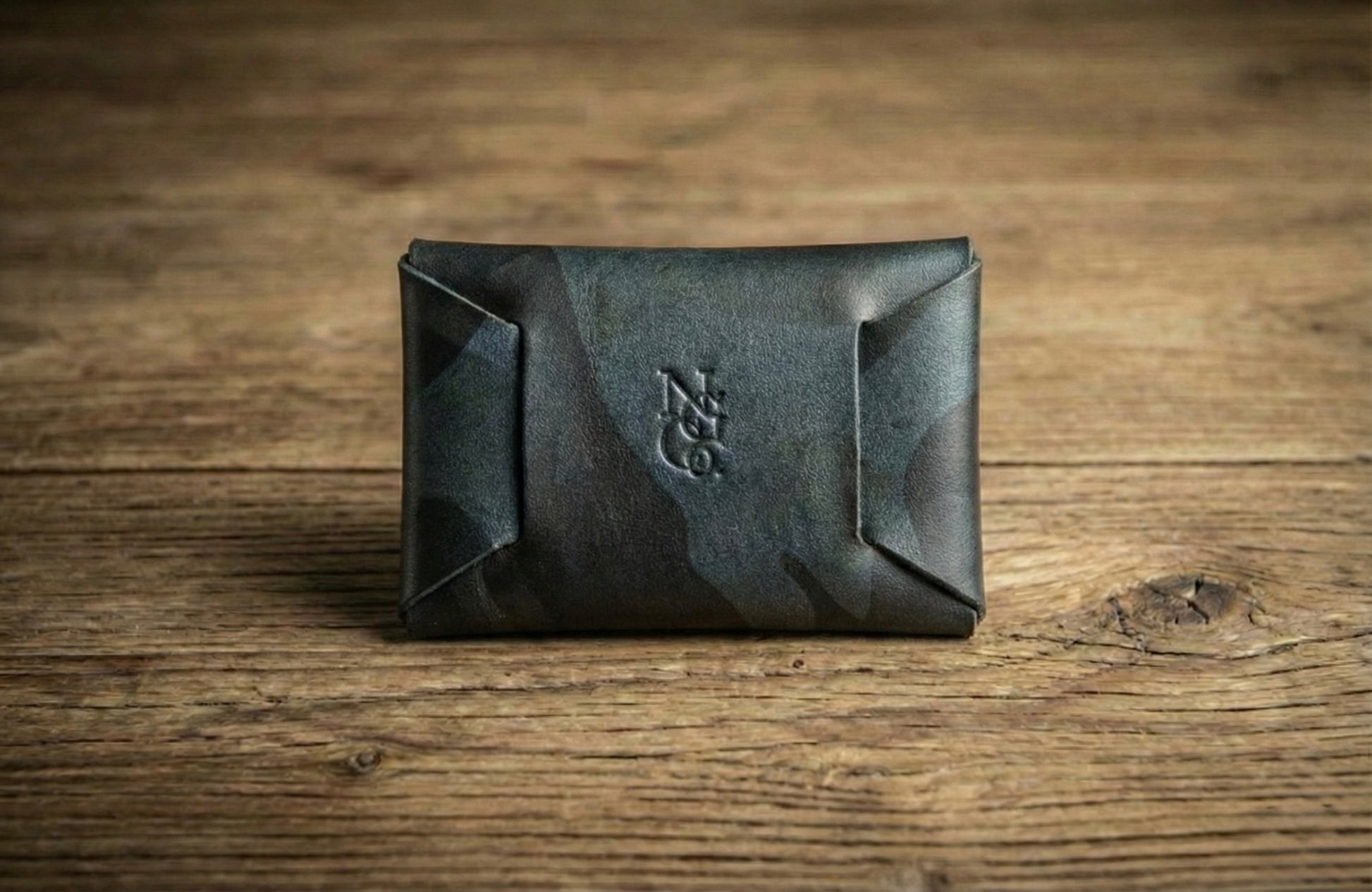 Stitchless Handmade Leather Wallet - EDC Leather Wallet in black camo, crafted from Conceria Walpier veg tanned leather.